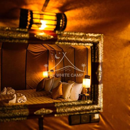 The White Camp - Your Merzouga Luxury Desert Camp & Erg Chebbi Dunes Camel Riding Exterior photo
