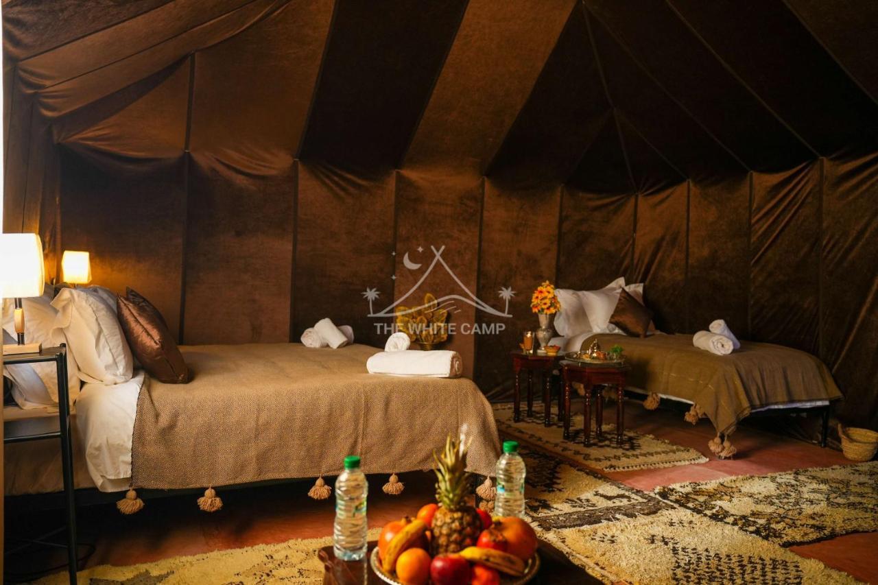 The White Camp - Your Merzouga Luxury Desert Camp & Erg Chebbi Dunes Camel Riding Exterior photo