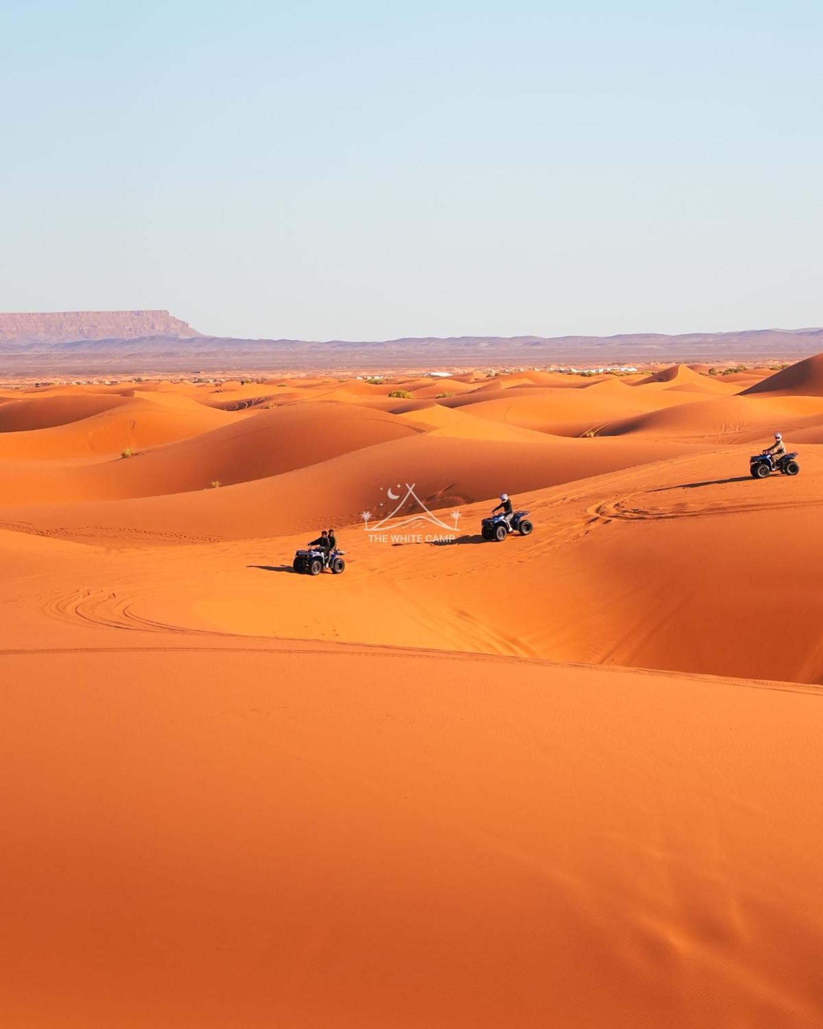 The White Camp - Your Merzouga Luxury Desert Camp & Erg Chebbi Dunes Camel Riding Exterior photo