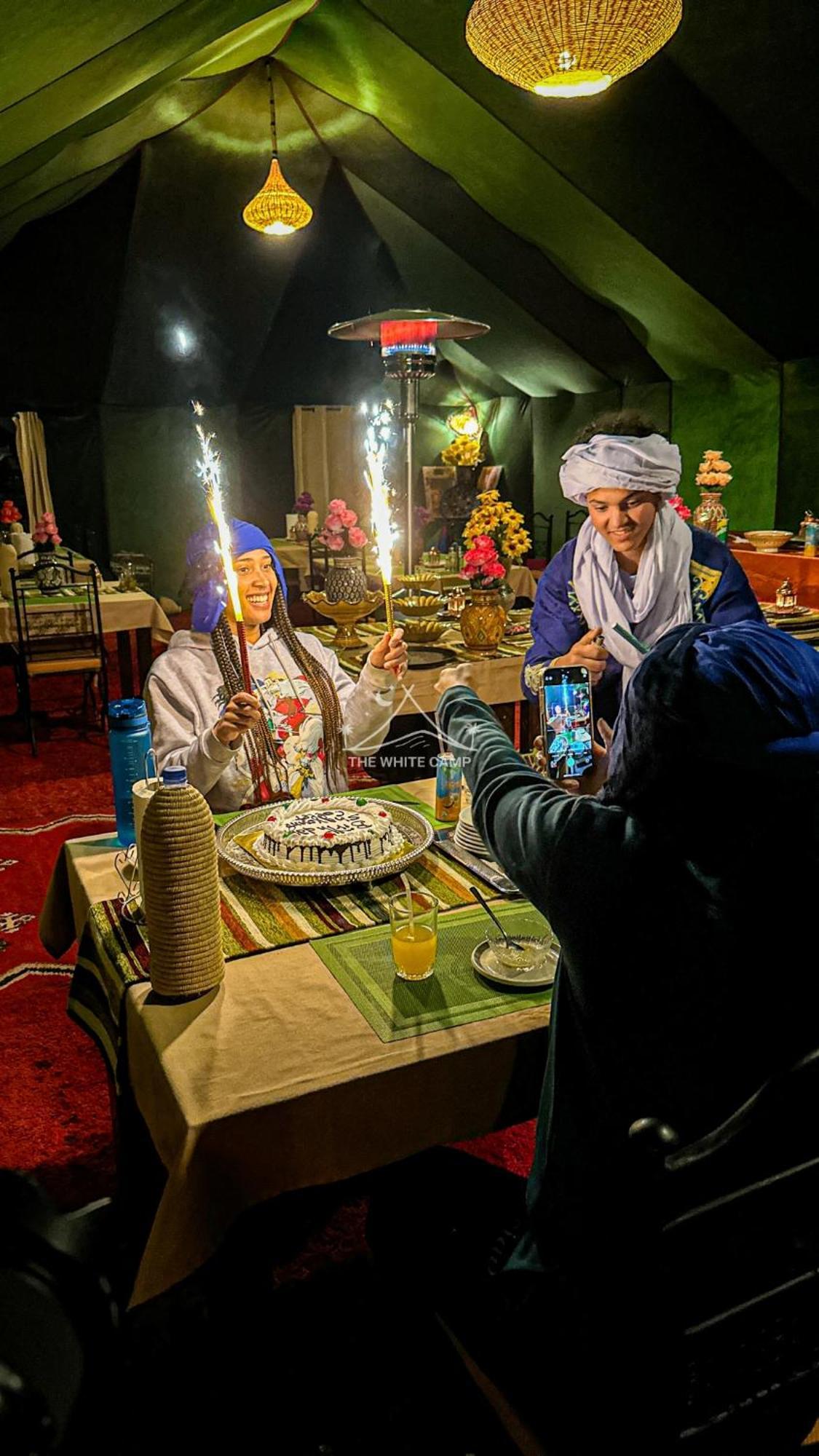 The White Camp - Your Merzouga Luxury Desert Camp & Erg Chebbi Dunes Camel Riding Exterior photo