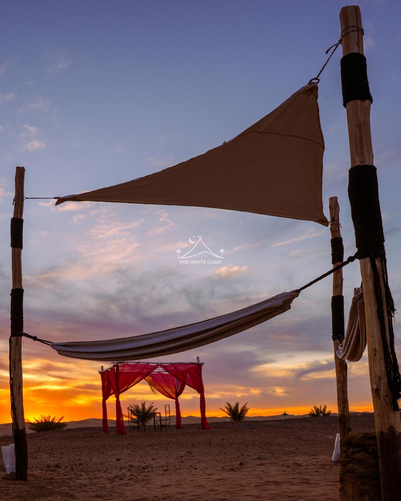 The White Camp - Your Merzouga Luxury Desert Camp & Erg Chebbi Dunes Camel Riding Exterior photo